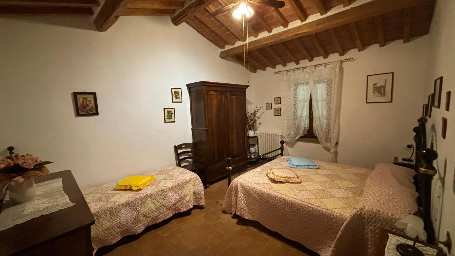 Case&Colline Podere S'Ignazio モンテスクダイオ 0*,  イタリア